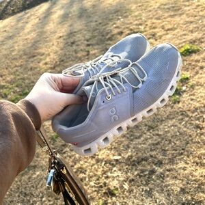 ON Running Cloud Sneakers - Light Gray